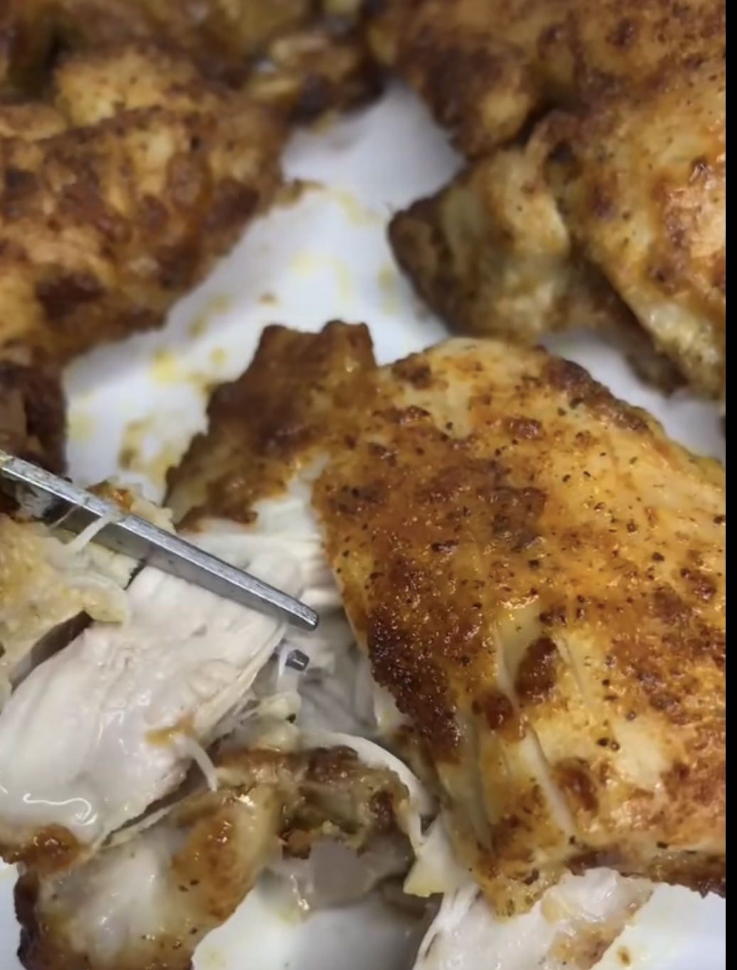 Juicy Air Fryer Chicken Thighs